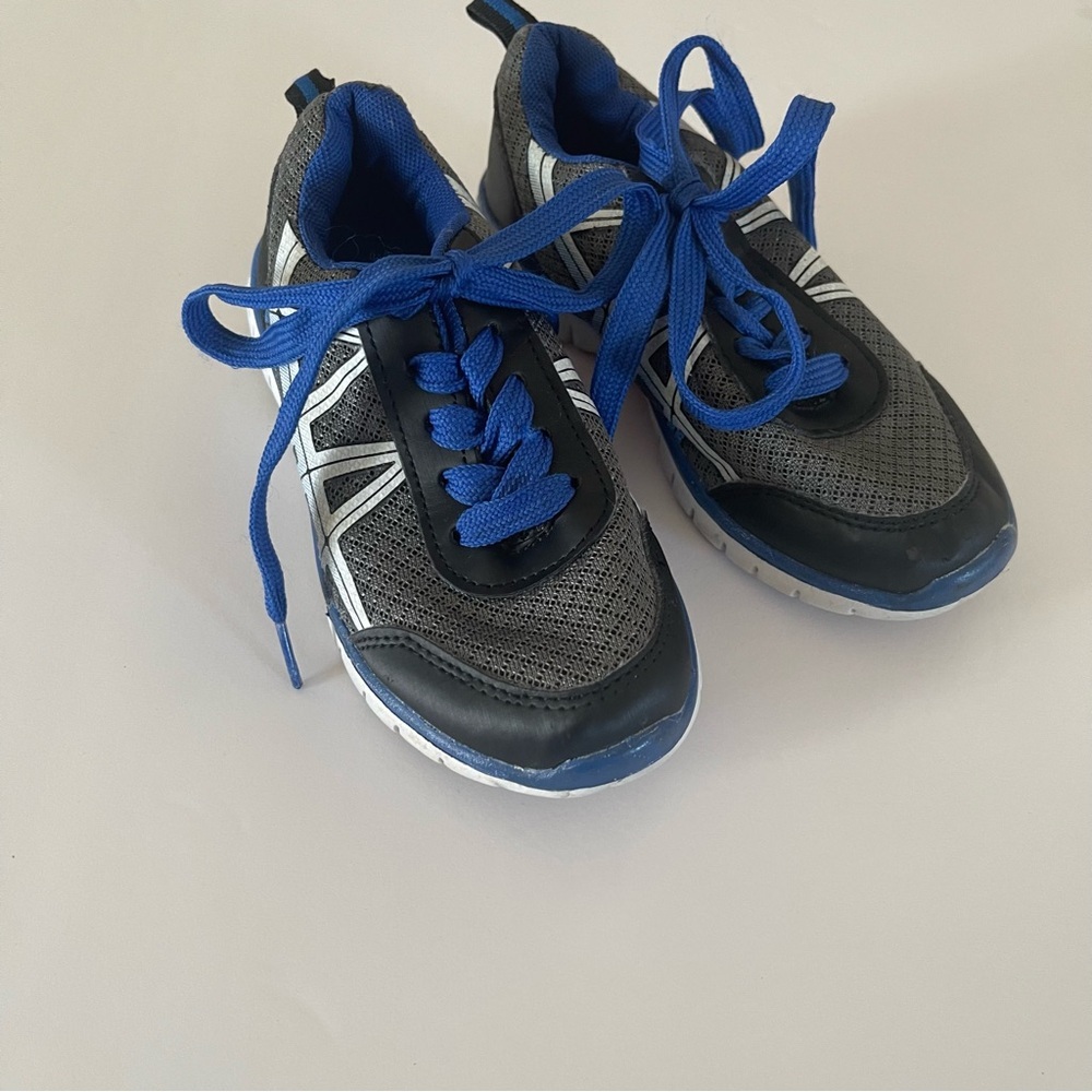 Zone pro grey and blue sneakers size 11